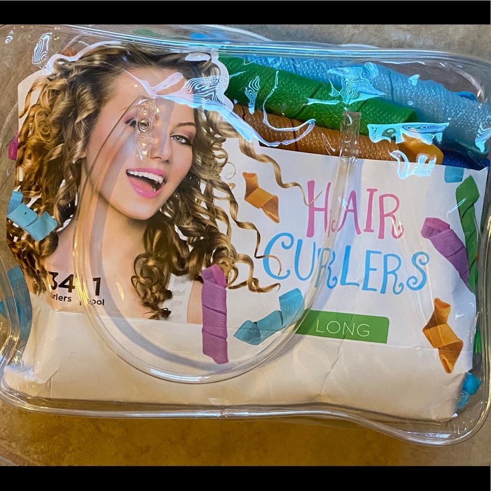 Hair curlers with travel bag